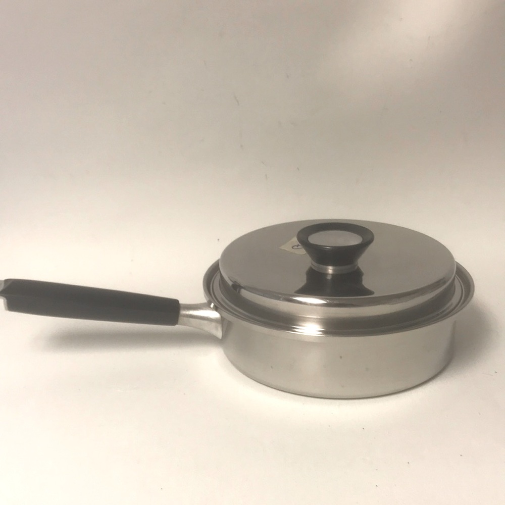 TWIN STAR Regal Ware Sauce Pan